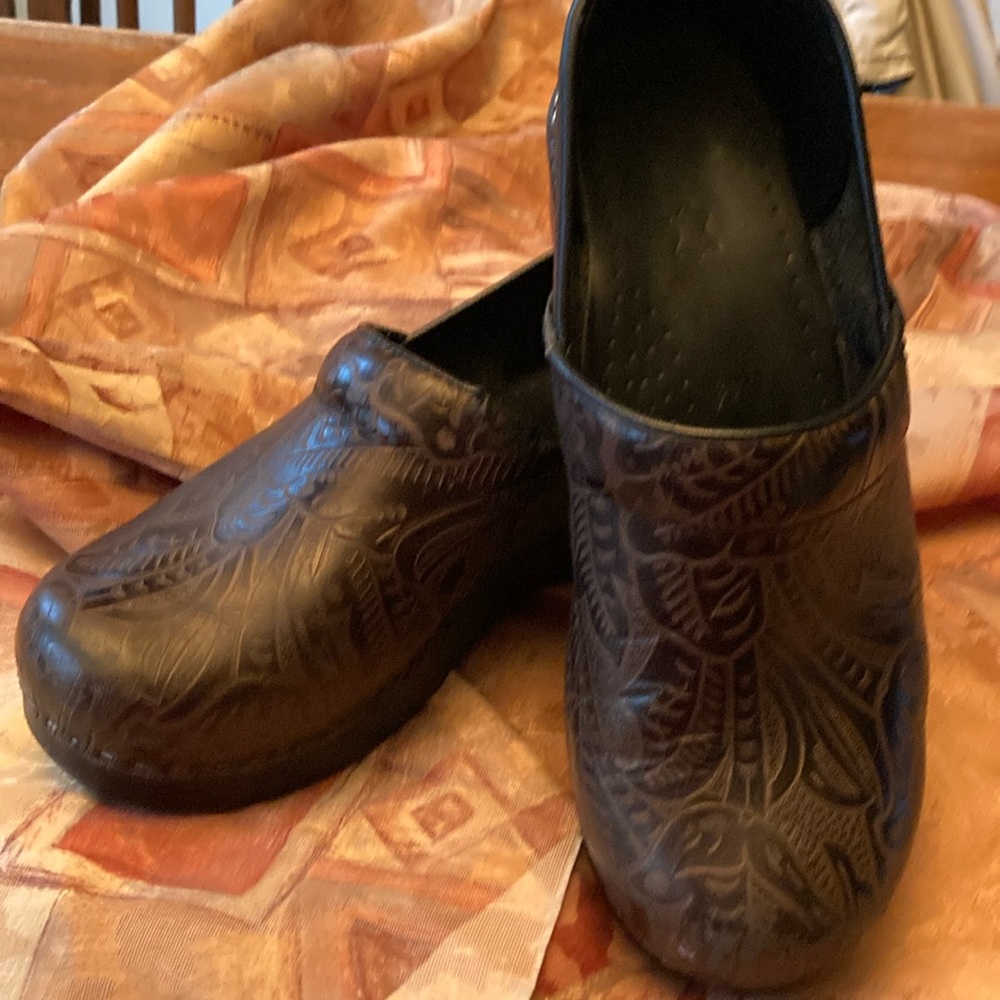 Nurses Dansko XP shoes